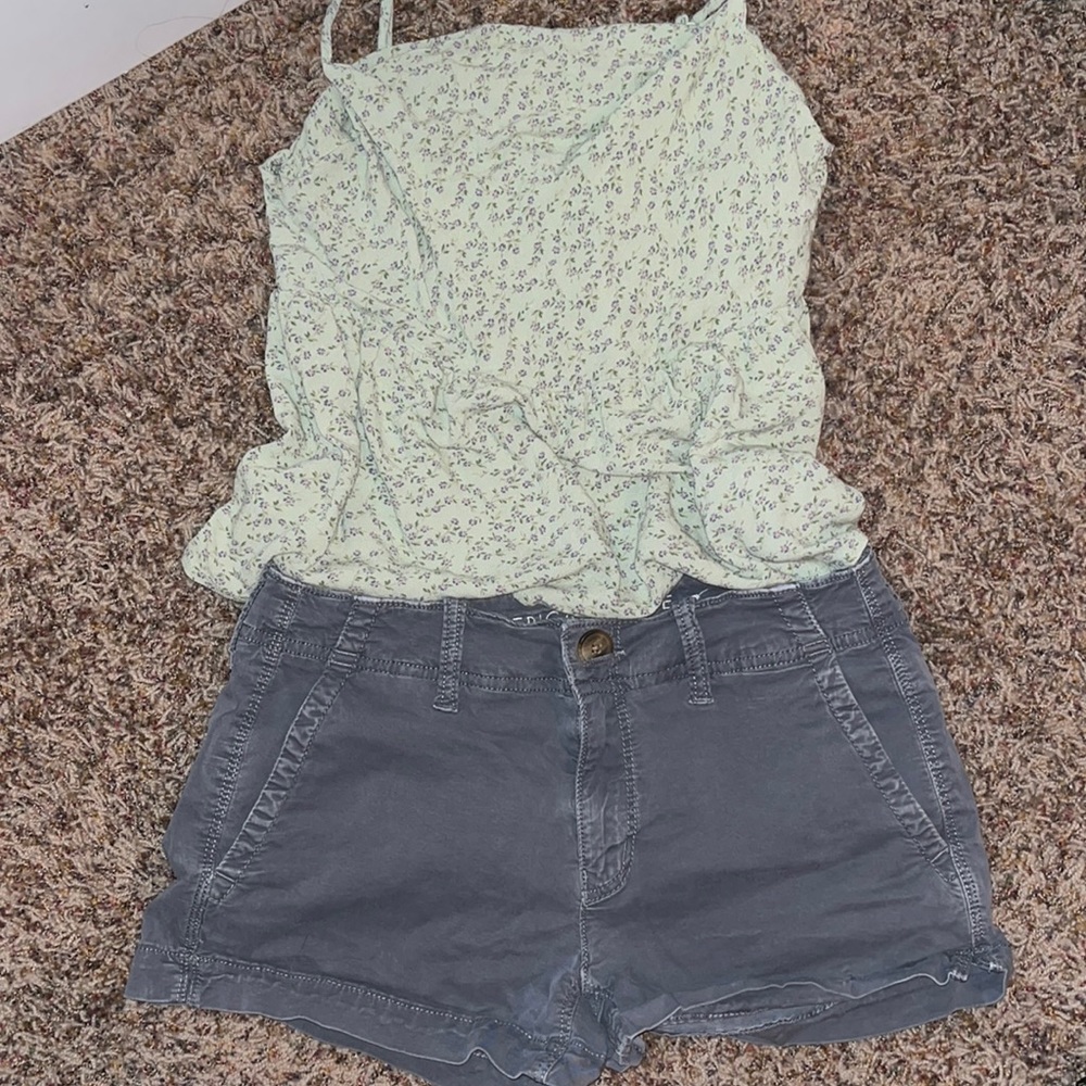 AMERICAN EAGLE OUTFIT!! includes denim shorts and a flowy cropped tank